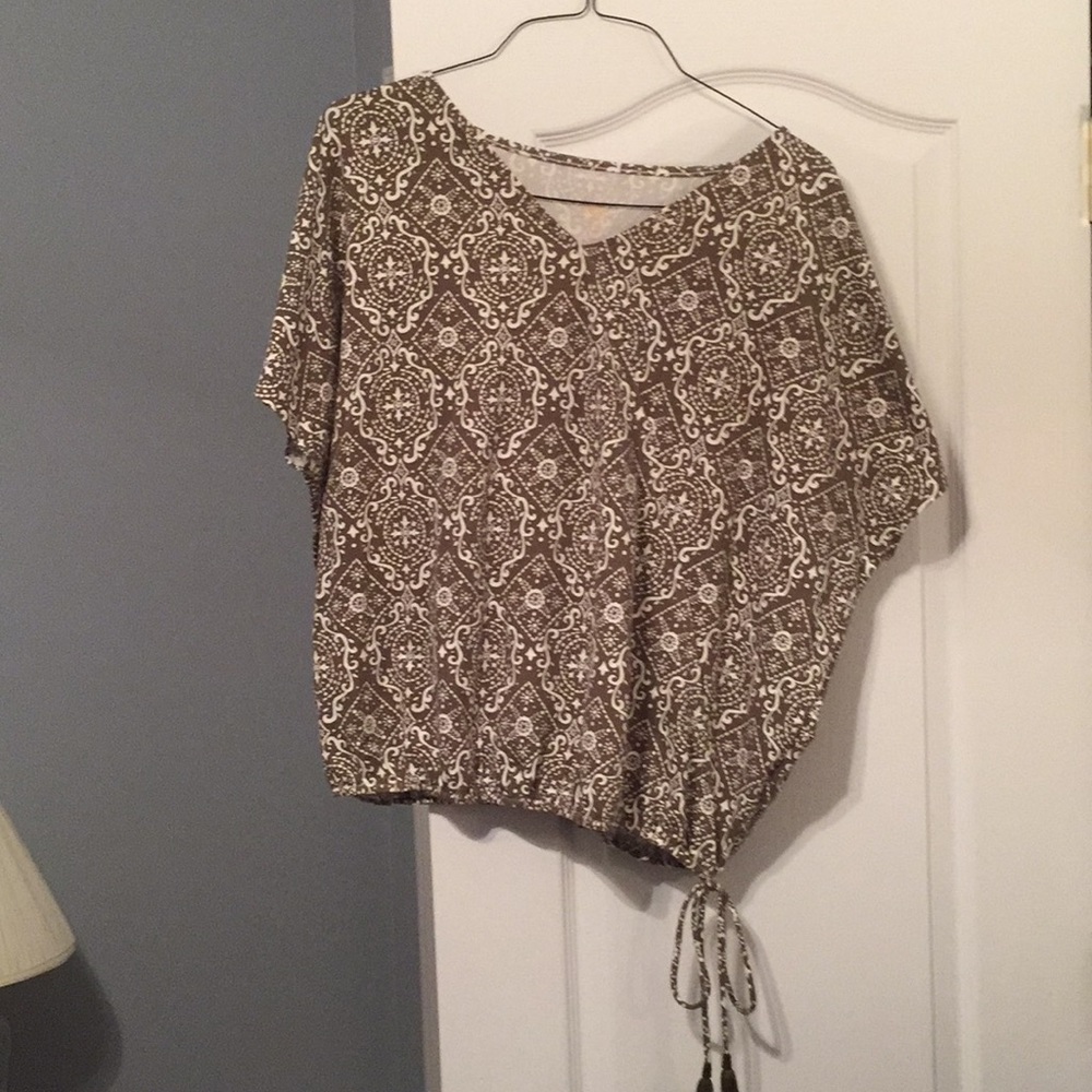 V-neck dolman sleeve top